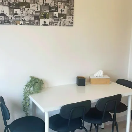 Near Atomium With Parking Apartment Vilvoorde
